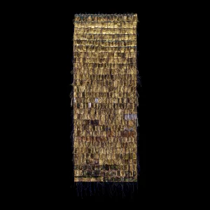 Alquimia 008, 2016. 135×50 cm; lino, gesso, acrílico y hoja de oro.